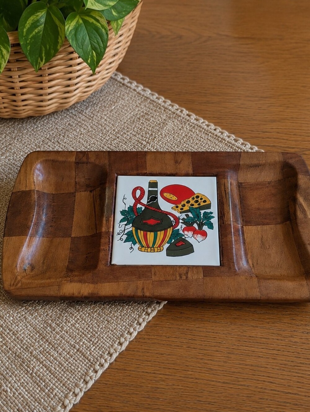 Vintage Wooden Serving Tray with Colorful Ceramic Tile Insert – 13.5" × 7"